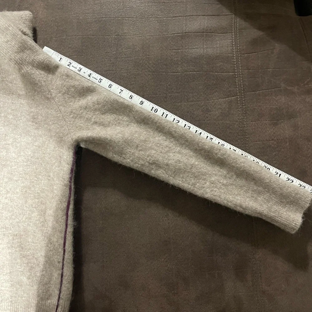 Leo & Sage Women’s Tan Cowl Neck Merino Wool/Alpaca Blend Sweater Size Medium - Picture 7 of 8